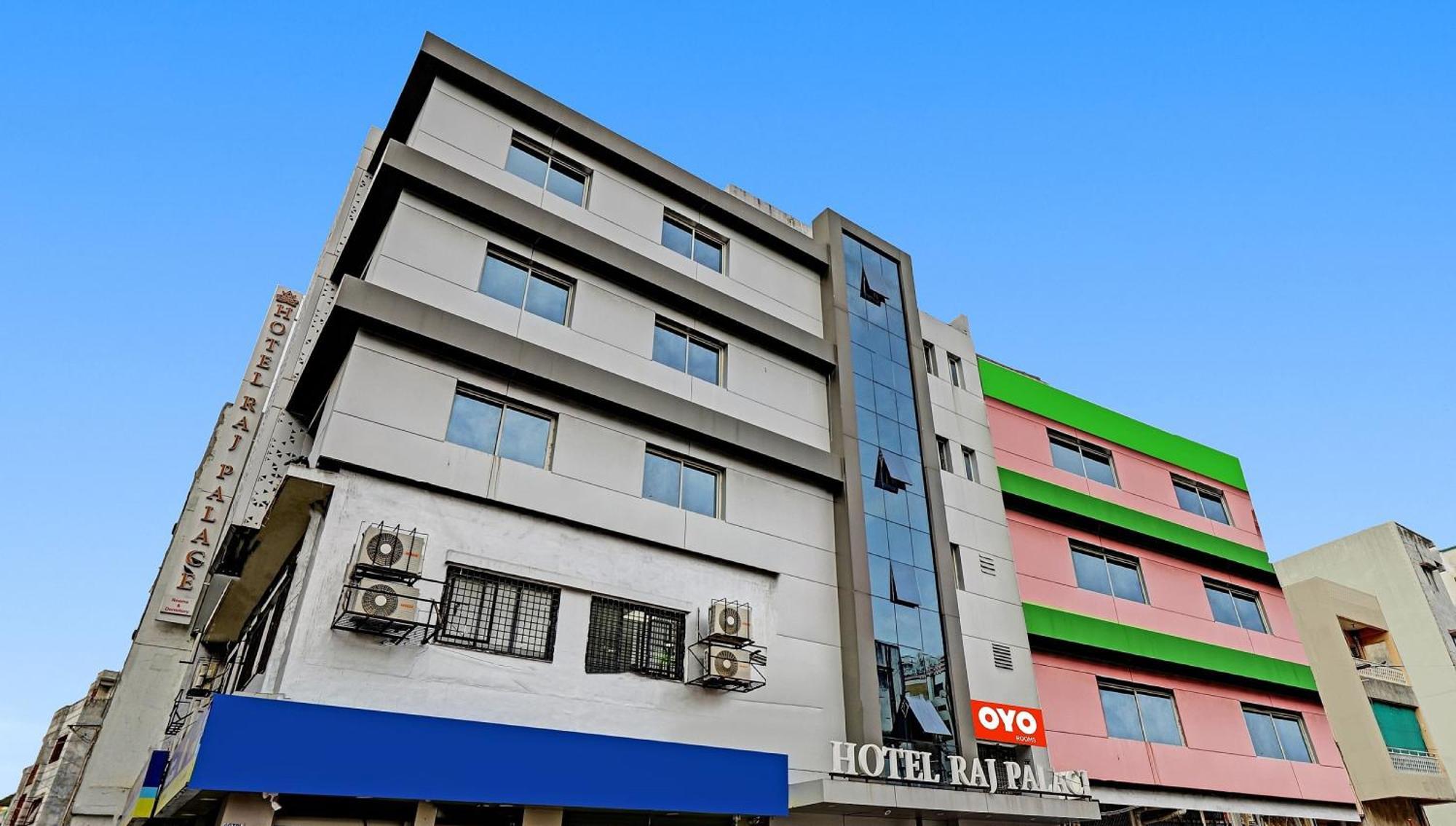 Collection O Hotel Raj Palace Vadodara Buitenkant foto